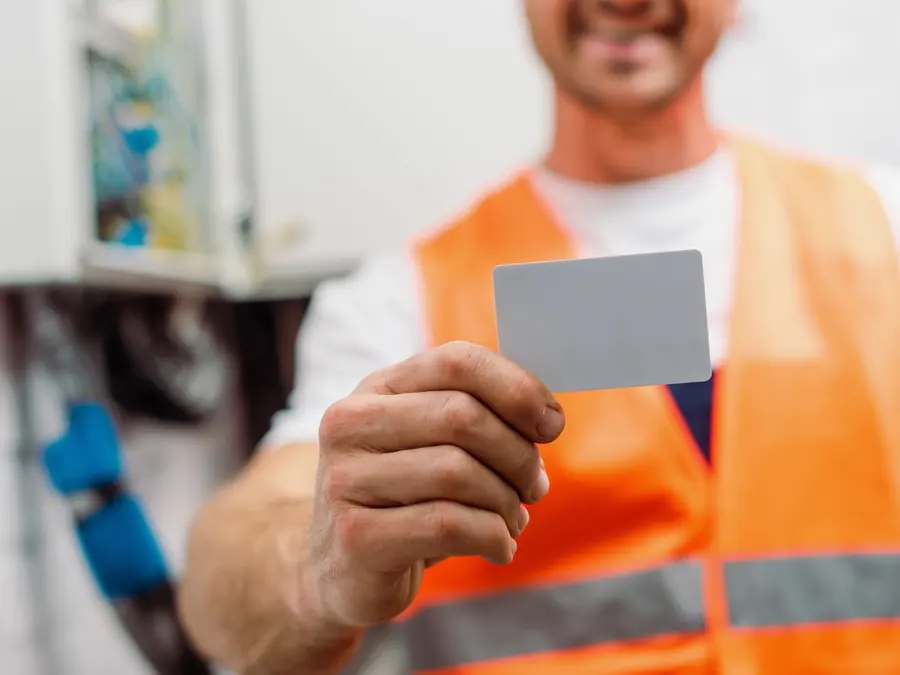 Prises et circuits par un électricien à Paris